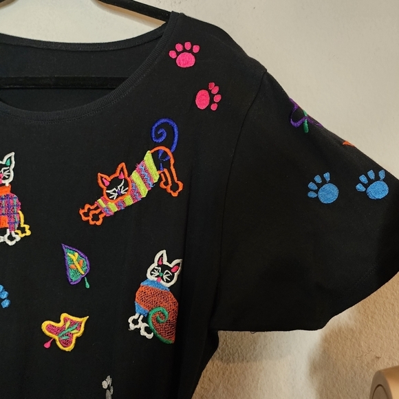 Embroidered Cats black maxi dress. Estimated size large - Picture 8 of 16